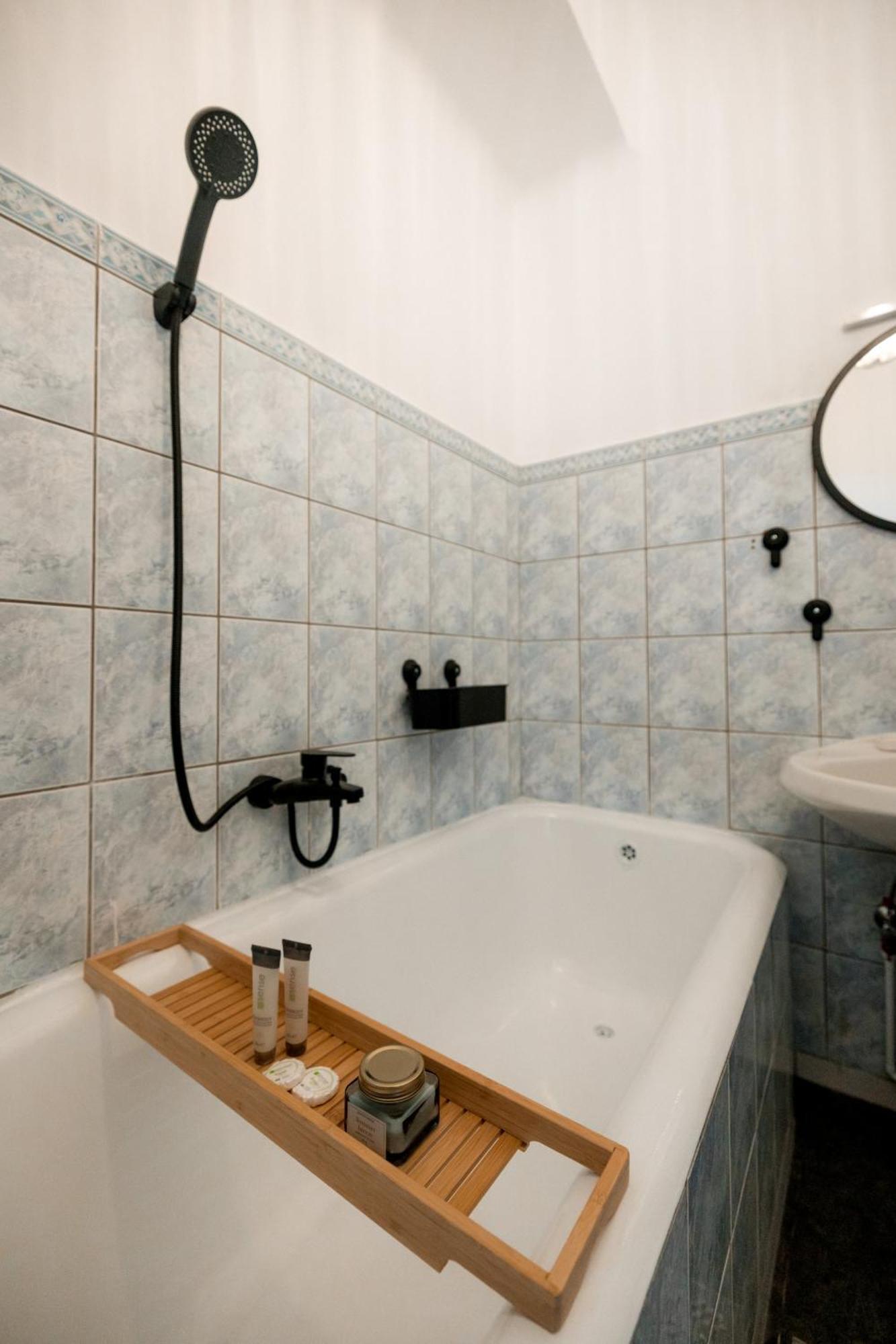 Decebal Central Studio - Elegant And Cozy Stay Arad Esterno foto